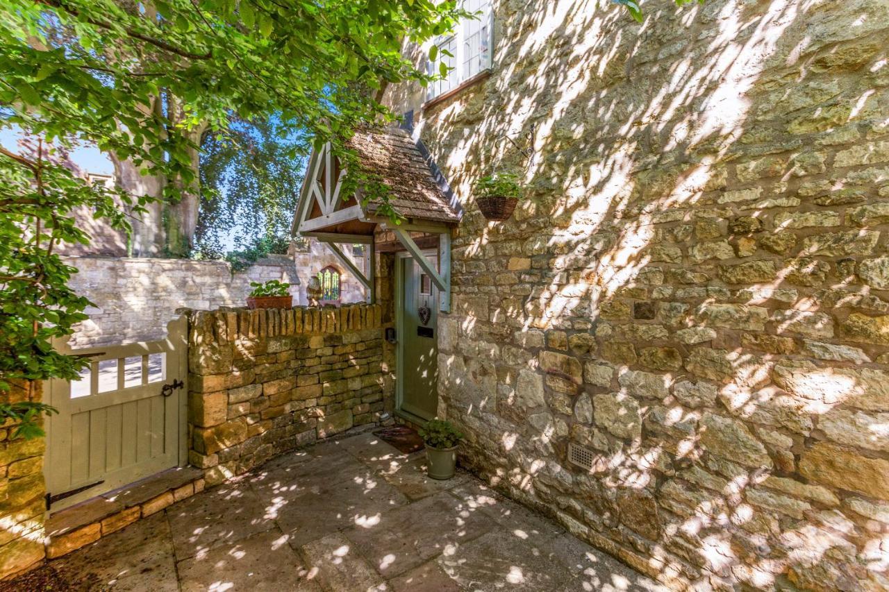 Church Cottage تْشيبينْغْ كامبدين المظهر الخارجي الصورة